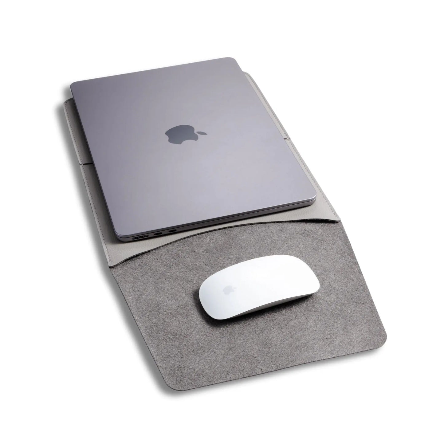  Slim 3-in-1 MacBook sleeve with built-in square mouse pad and MacBook - light gray.